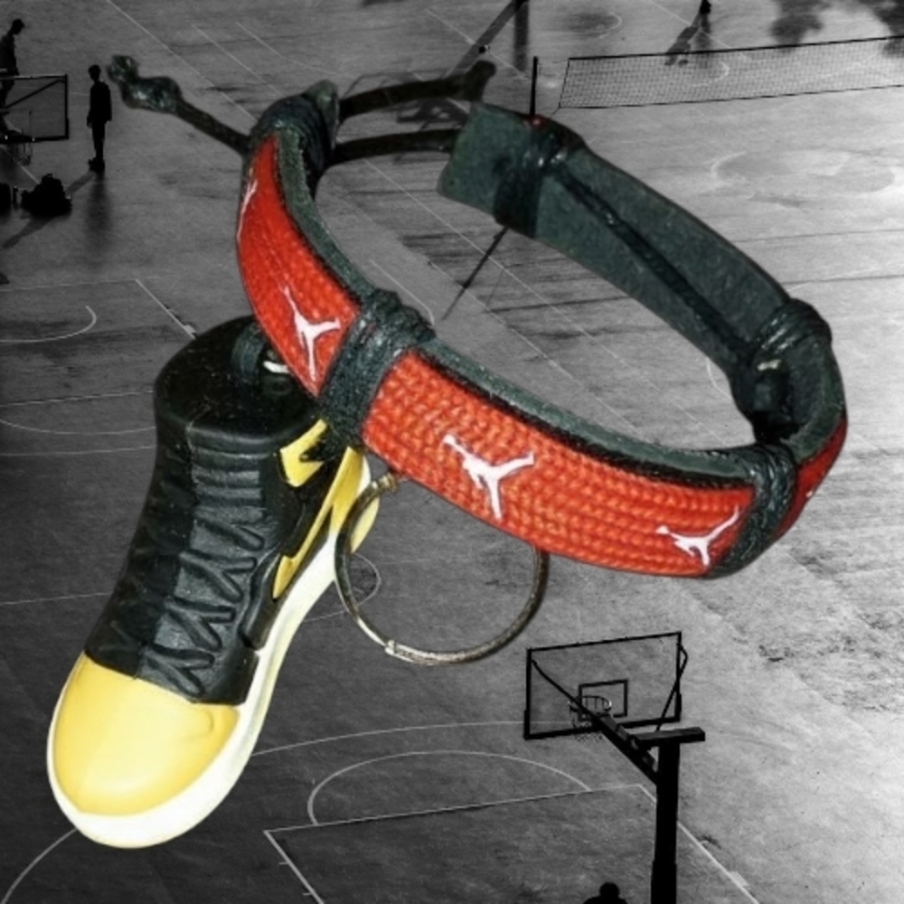 Nike Basketball Shoe Keychain & Michael Jordan Nylon Adjustable Bracelet NWOT